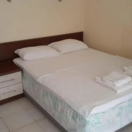 Akin Turunc 旅馆 马尔马里斯