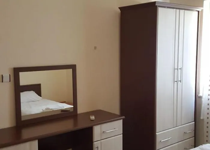 Hostel Akin Turunc *